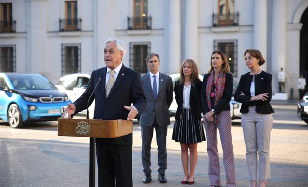 presidentre-ministras-autos-electricos-24
