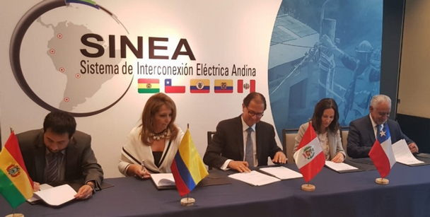 ministra-jimenez-firma-acuerdo